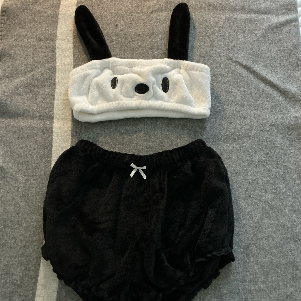 HALLOWEEN COS PLAY Adorable Black and White Bunny Ear Headband and Shorts Set
